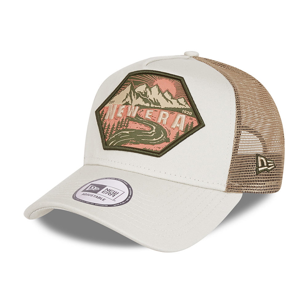Gorra Trucker Outdoor Patch de New Era - Piedra