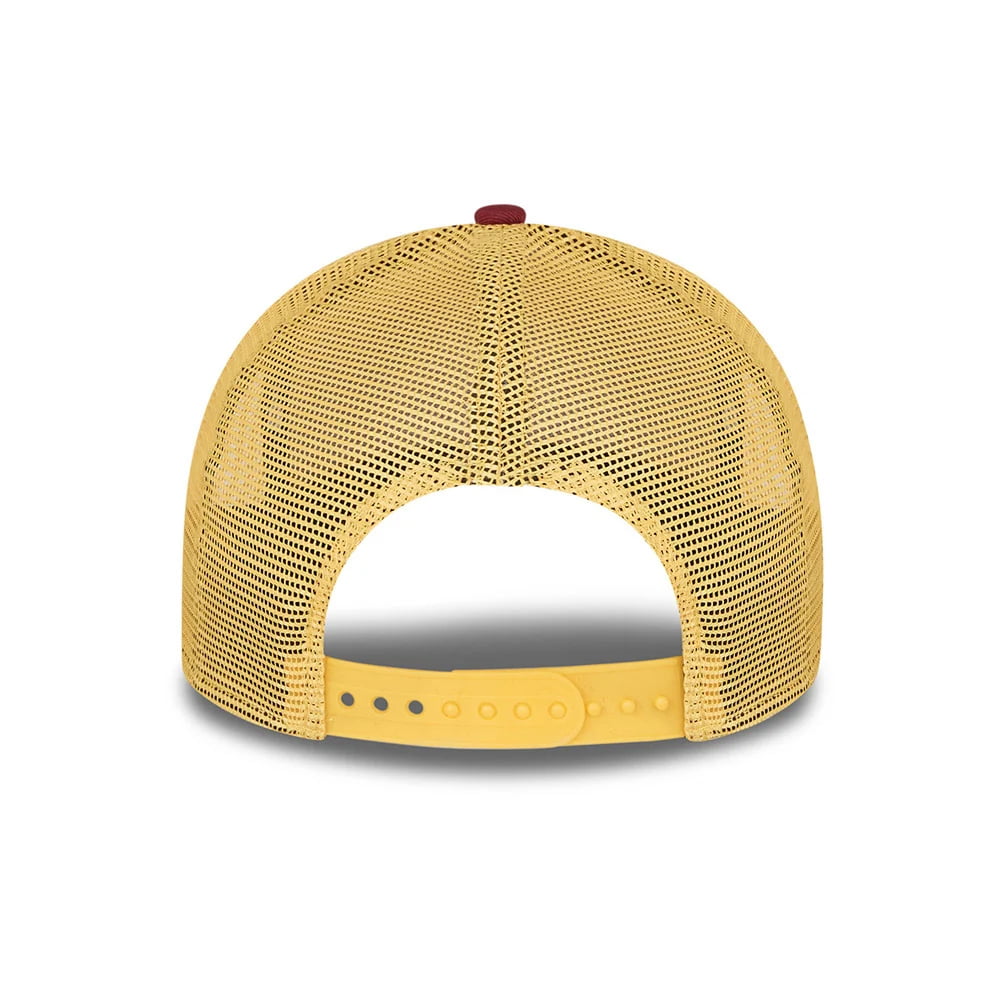 Gorra Trucker Sports Patch A-Frame de New Era - Rojo Oscuro