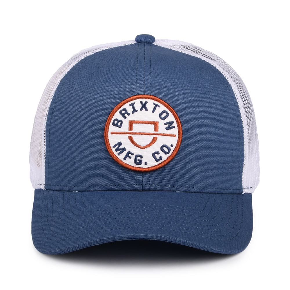 Gorra Trucker Crest NetPlus MP de Brixton - Azul Pizarra-Blanco