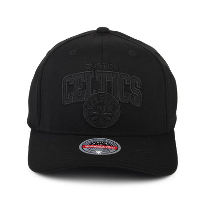Gorra Snapback NBA Black Out Arch Redline Boston Celtics de Mitchell & Ness - Negro