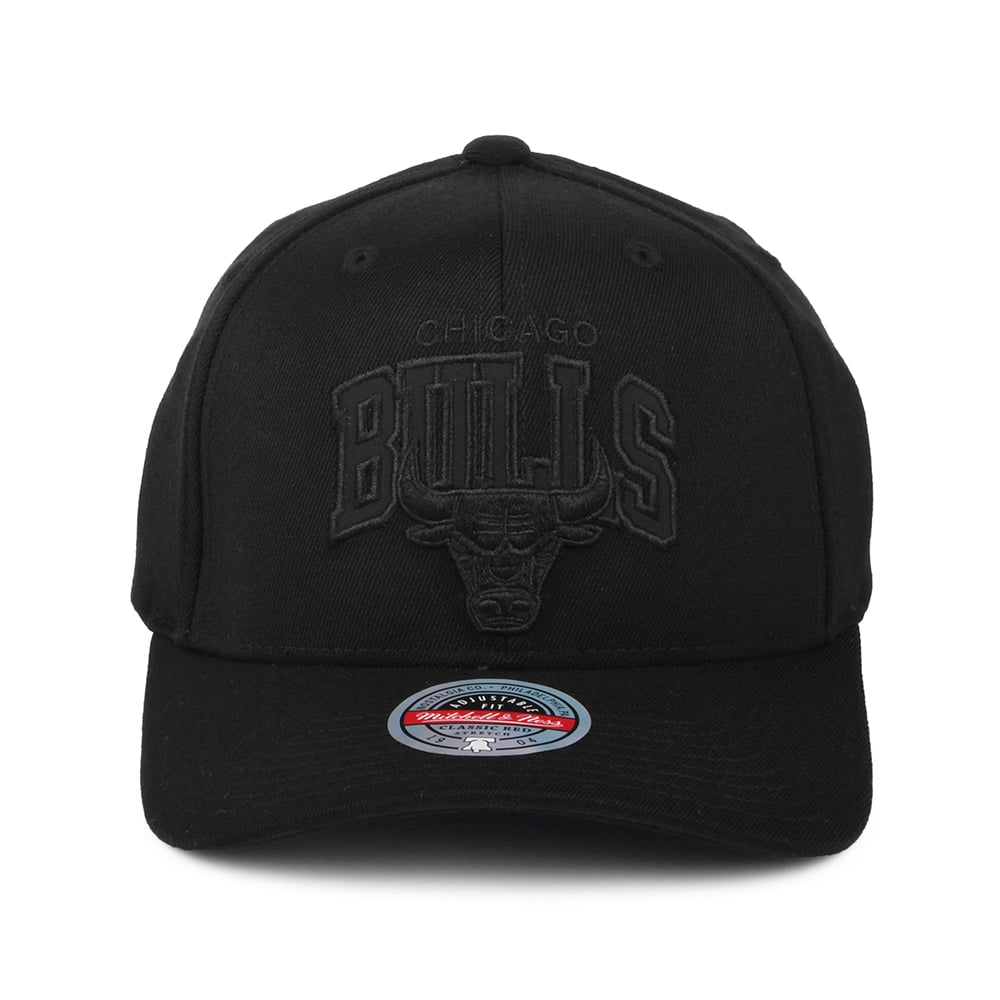 Gorra Snapback NBA Black Out Arch Redline Chicago Bulls de Mitchell & Ness - Negro