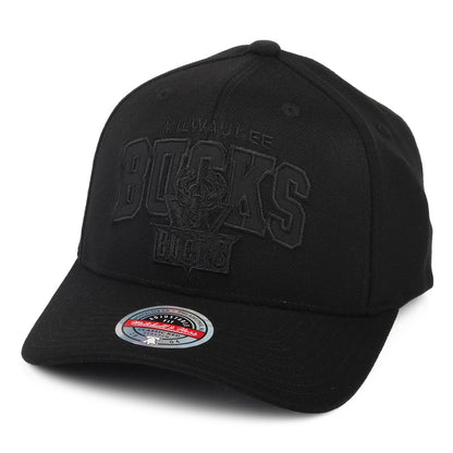 Gorra Snapback NBA Black Out Arch Redline Milwaukee Bucks de Mitchell & Ness - Negro