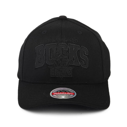 Gorra Snapback NBA Black Out Arch Redline Milwaukee Bucks de Mitchell & Ness - Negro