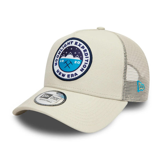 Gorra Trucker 9FORTY A-Frame Explorer Patch de New Era - Piedra