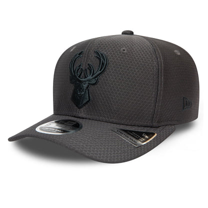 Gorra Snapback 9FIFTY NBA Tonal Team Stretch Snap Milwaukee Bucks de New Era - Grafito