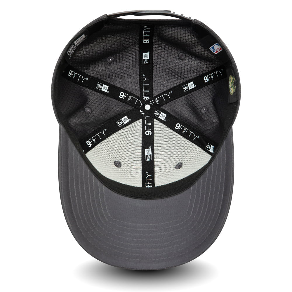 Gorra Snapback 9FIFTY NBA Tonal Team Stretch Snap Milwaukee Bucks de New Era - Grafito
