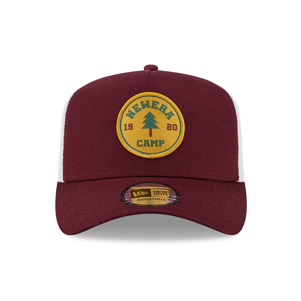 Gorra Trucker NE Camp Patch A-Frame de New Era - Granate