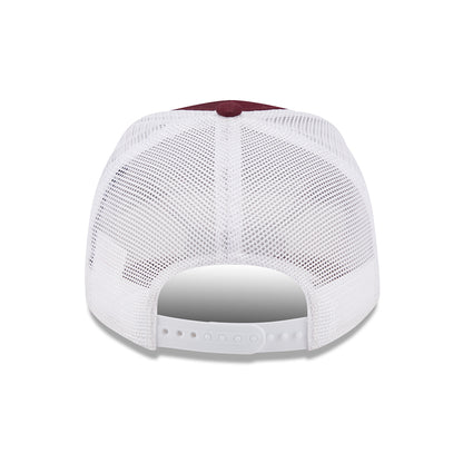Gorra Trucker NE Camp Patch A-Frame de New Era - Granate