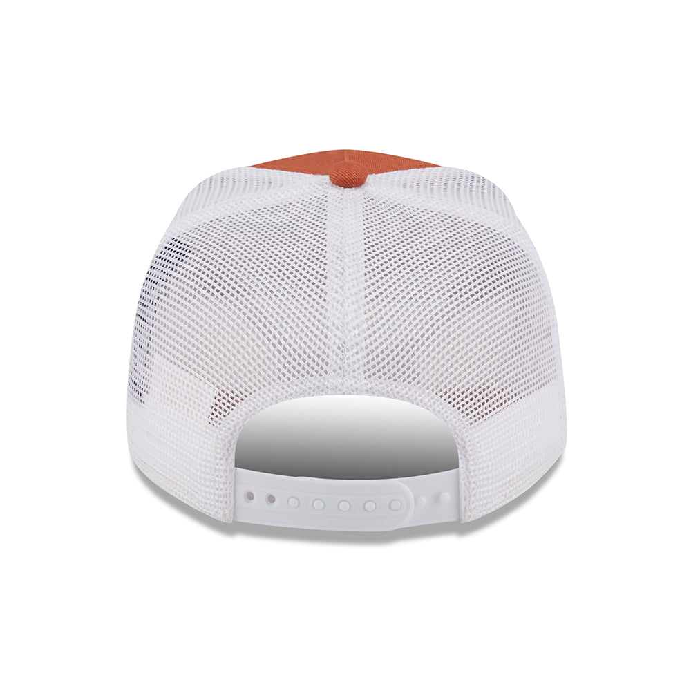 Gorra Trucker NE Camp Patch A-Frame de New Era - Ocre