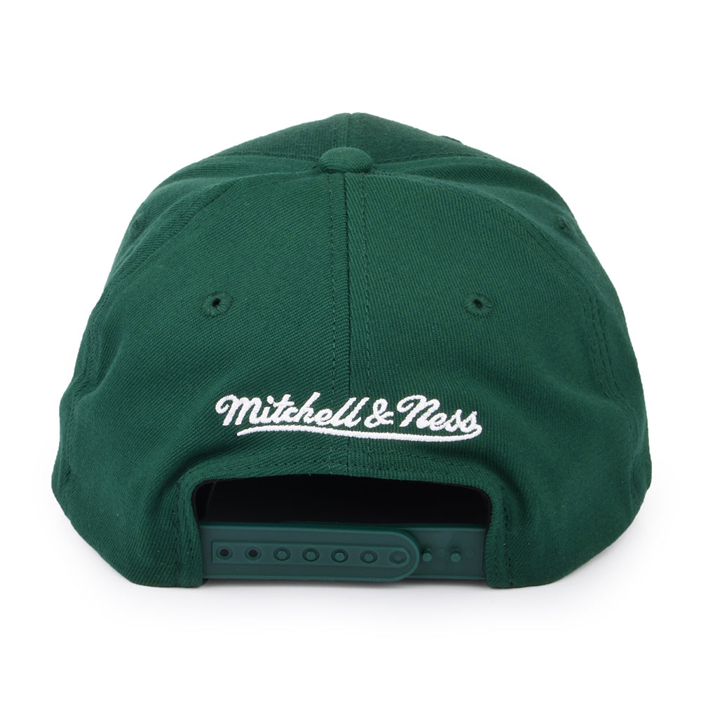 Gorra Snapback NBA Team Ground Stretch Milwaukee Bucks de Mitchell & Ness - Verde
