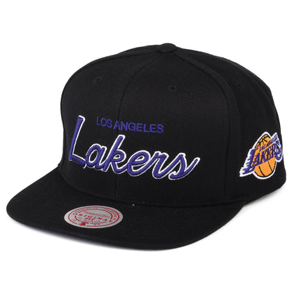 Gorra Snapback NBA Foundation Script L.A. Lakers de Mitchell & Ness - Negro