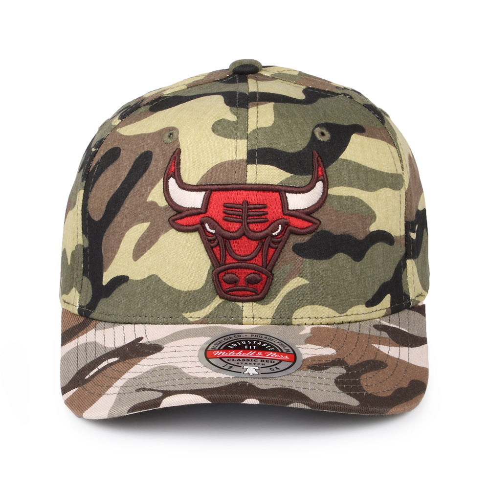 Gorra Snapback NBA Woodland Desert Stretch Chicago Bulls de Mitchell & Ness - Camuflaje
