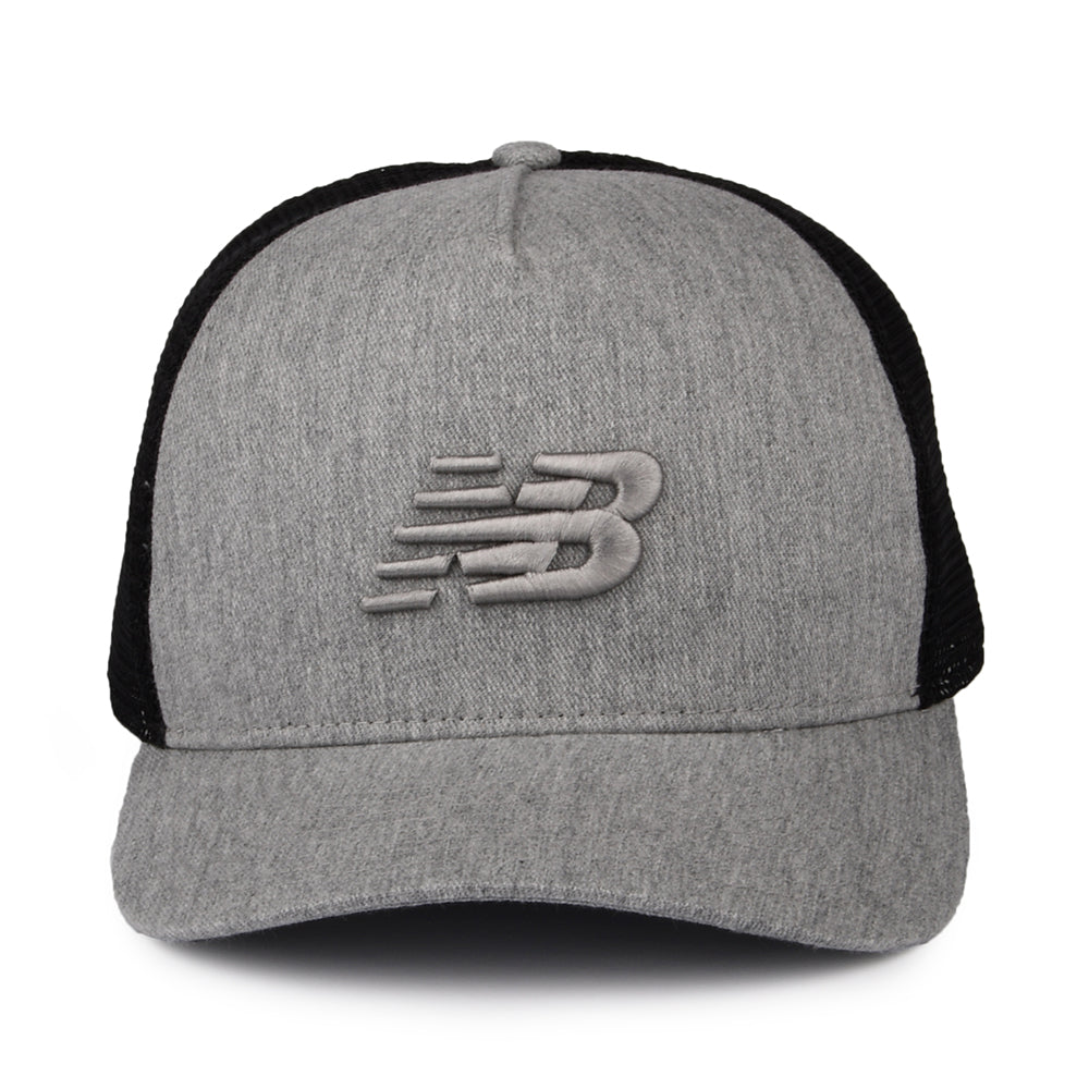 Gorra Trucker Sport Essentials de New Balance - Gris