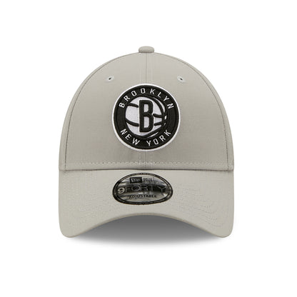 Gorra de béisbol 9FORTY NBA Monochrome Brooklyn Nets de New Era - Gris