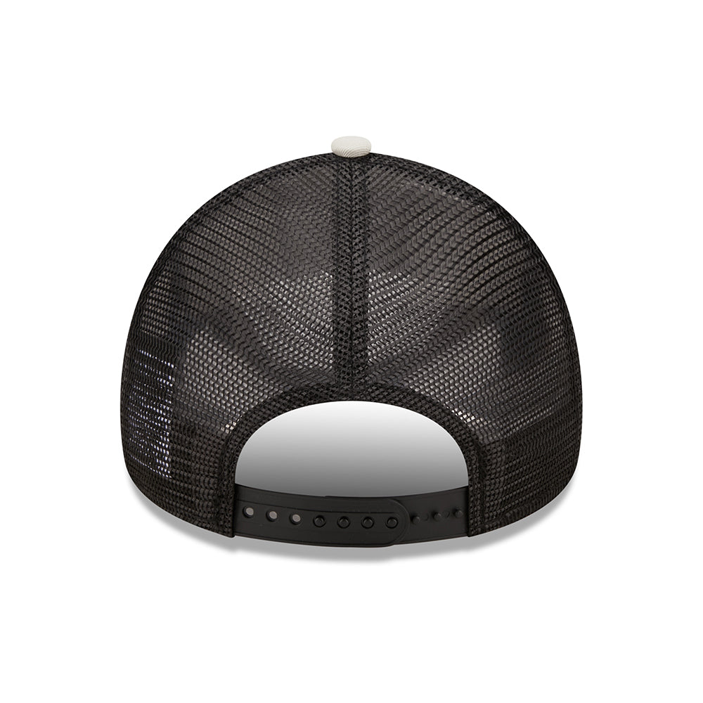 Gorra Trucker 9FORTY A-Frame License Plate Brooklyn de New Era - Piedra-Negro