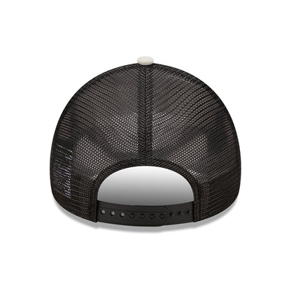 Gorra Trucker 9FORTY A-Frame License Plate Brooklyn de New Era - Piedra-Negro