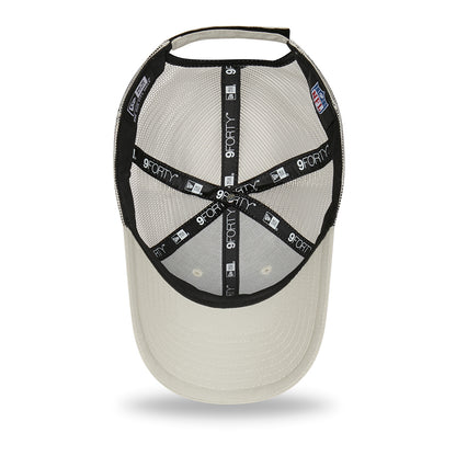 Gorra Trucker 9FORTY NFL Home Field - Las Vegas Raiders de New Era - Piedra