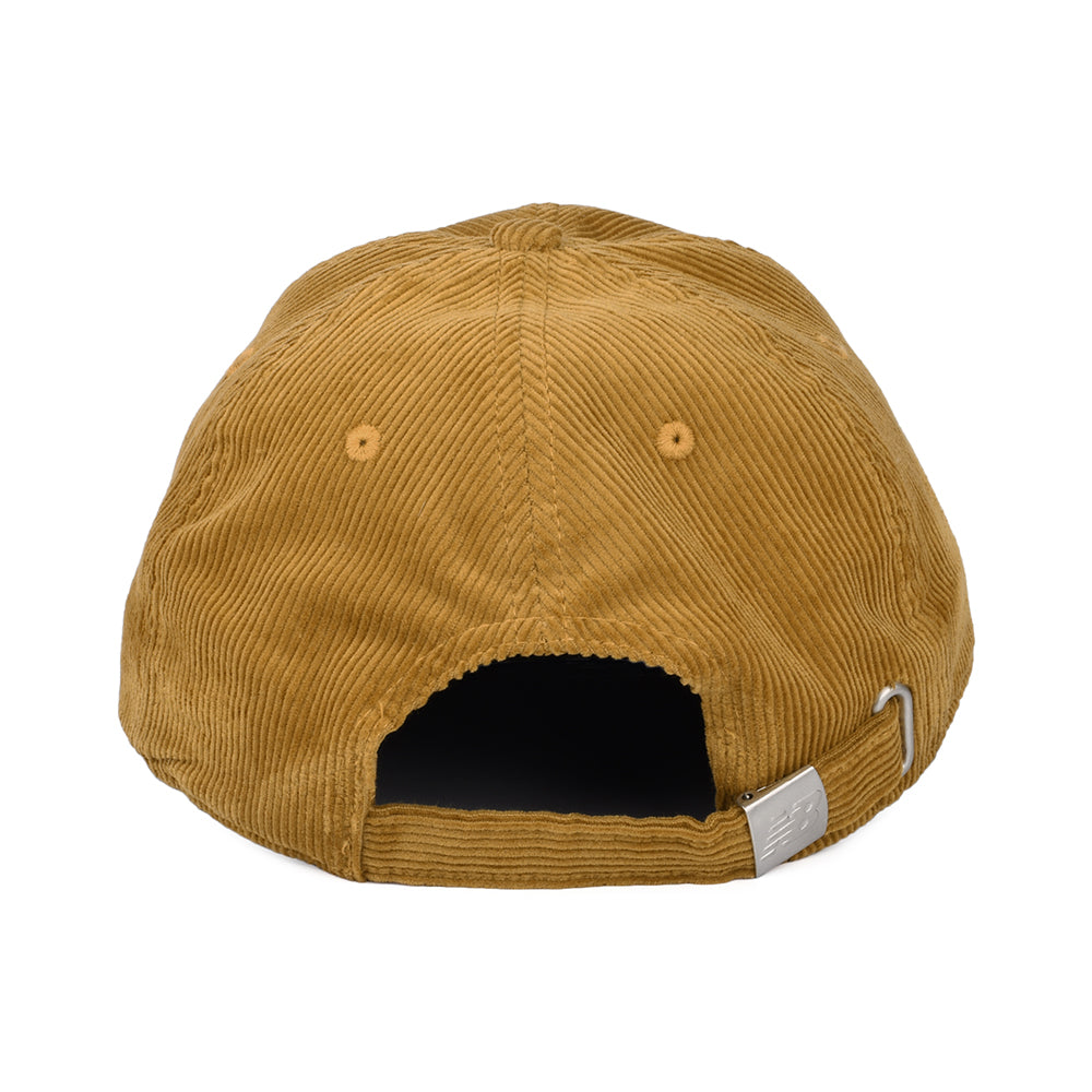 Gorra de béisbol efecto lavado de pana de New Balance - Camel