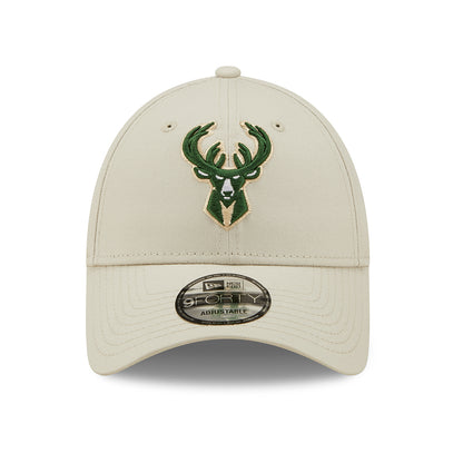 Gorra de béisbol 9FORTY NBA Essential Milwaukee Bucks de New Era - Piedra