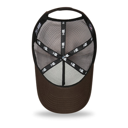 Gorra Trucker 9FORTY A-Frame MLB League Essential New York Yankees de New Era - Marrón Oscuro-Blanco