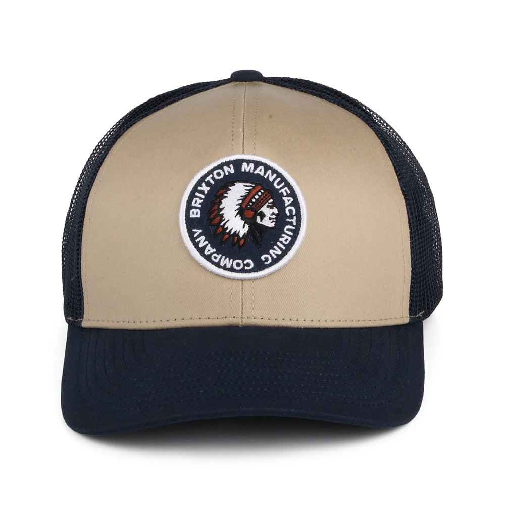 Gorra Trucker Rival Stamp NetPlus MP de Brixton - Arena-Azul Marino Lavado