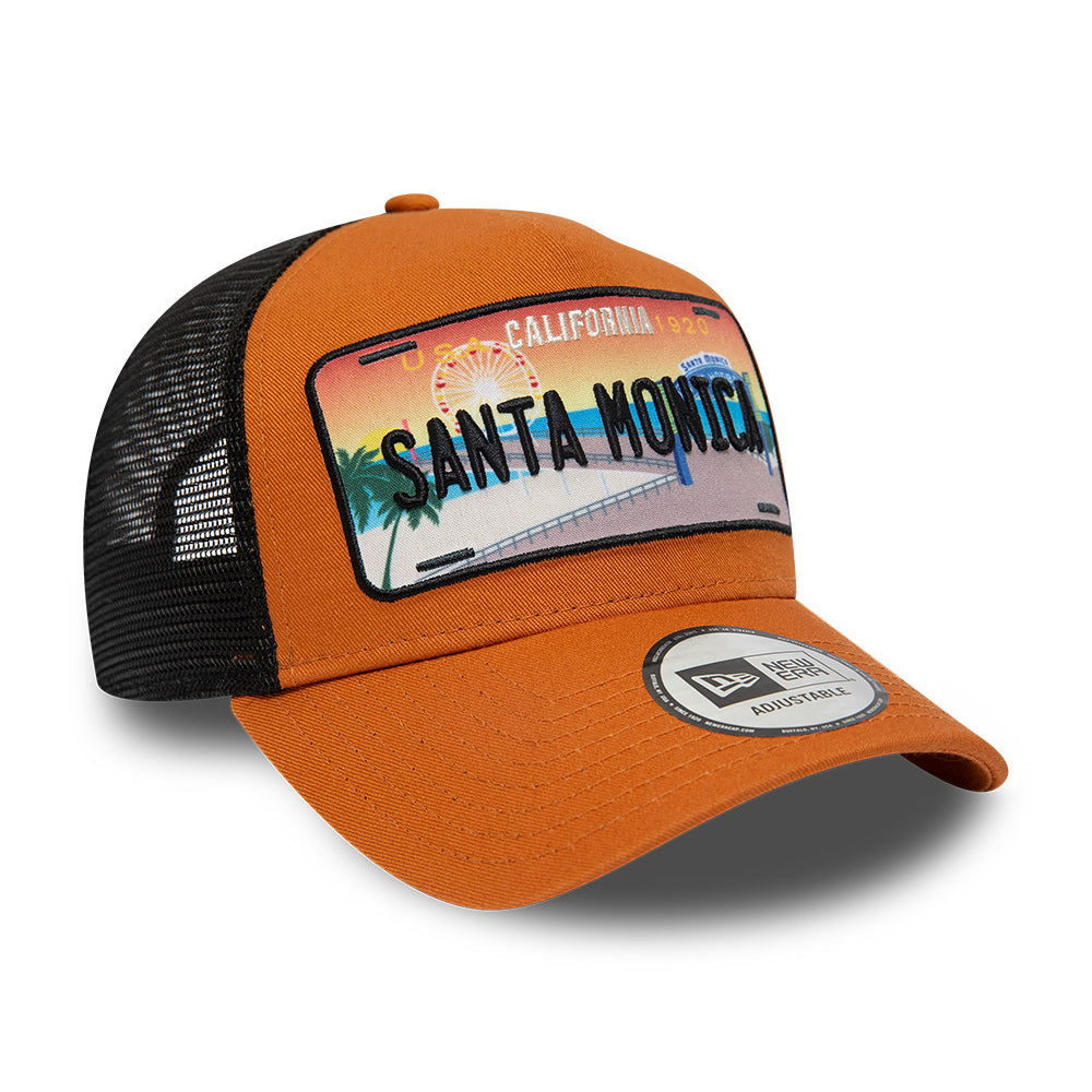 Gorra Trucker 9FORTY A-Frame License Plate Santa Monica de New Era - Tofe-Negro
