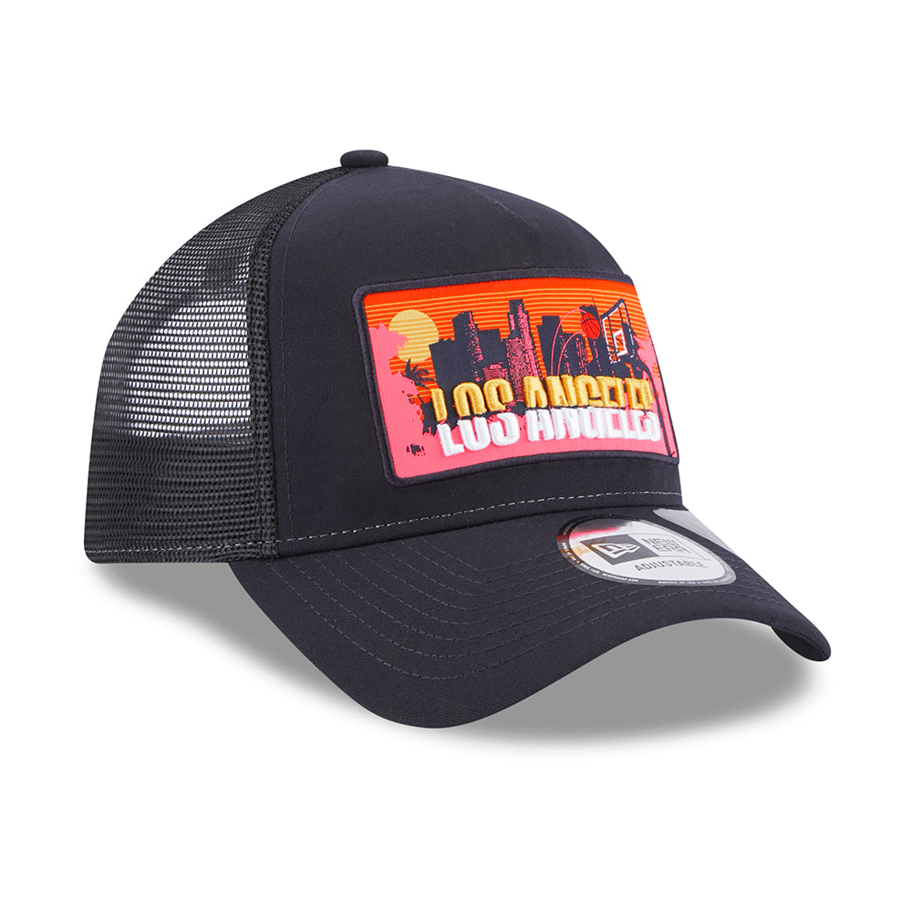 Gorra Trucker A-Frame License Plate Los Angeles de New Era - Azul Marino