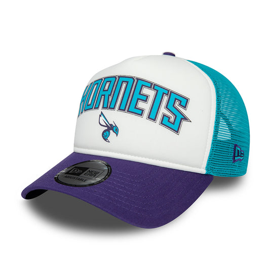 Gorra Trucker A-Frame NBA Retro Charlotte Hornets de New Era - Blanco-Morado-Verde Azulado