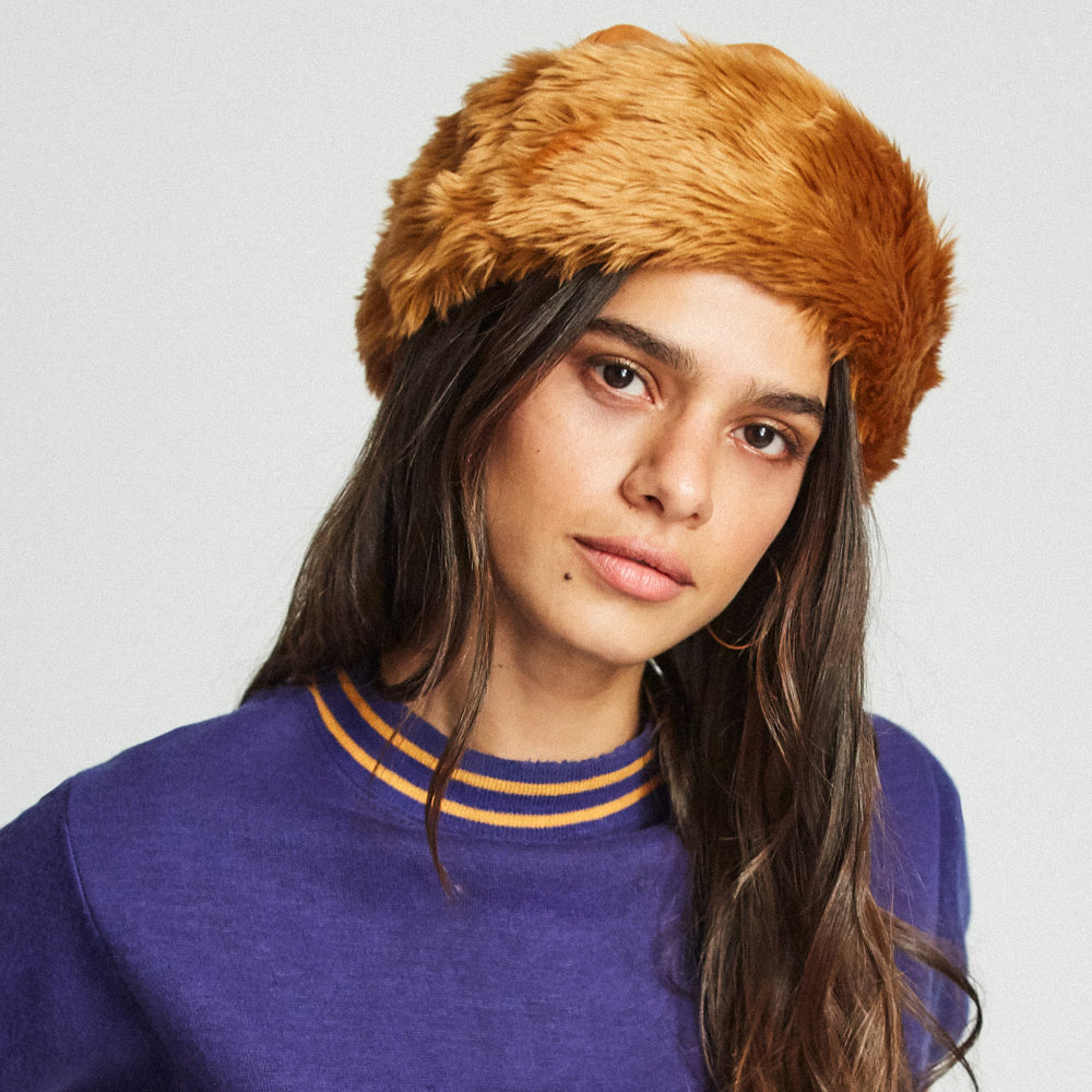 Sombrero de invierno Churchill de piel sintética de Brixton - Ocre