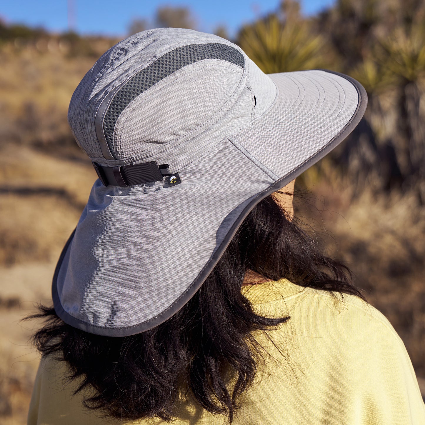 Sombrero de Sol Ultra Adventure resistente al agua de Sunday Afternoons - Gris Claro