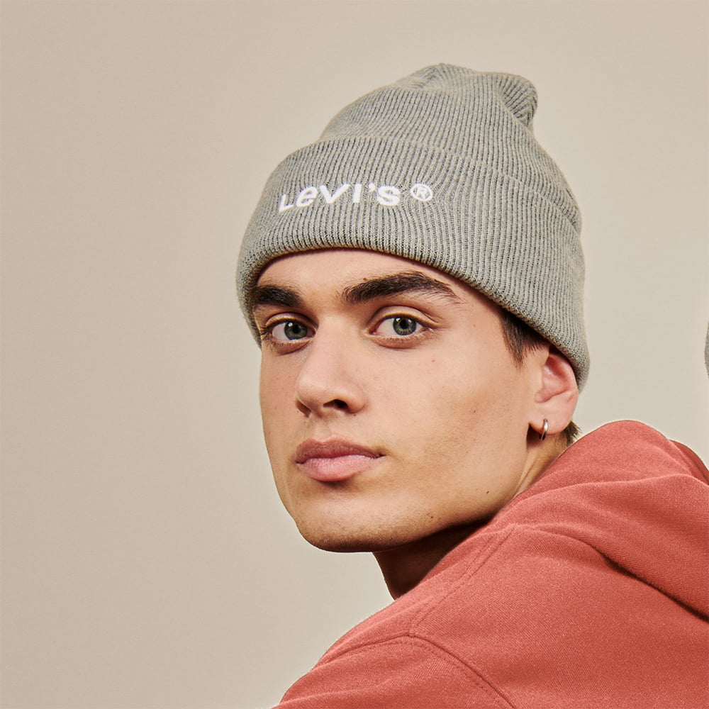 Gorro Beanie Wordmark reciclado con vuelta de Levi's - Gris