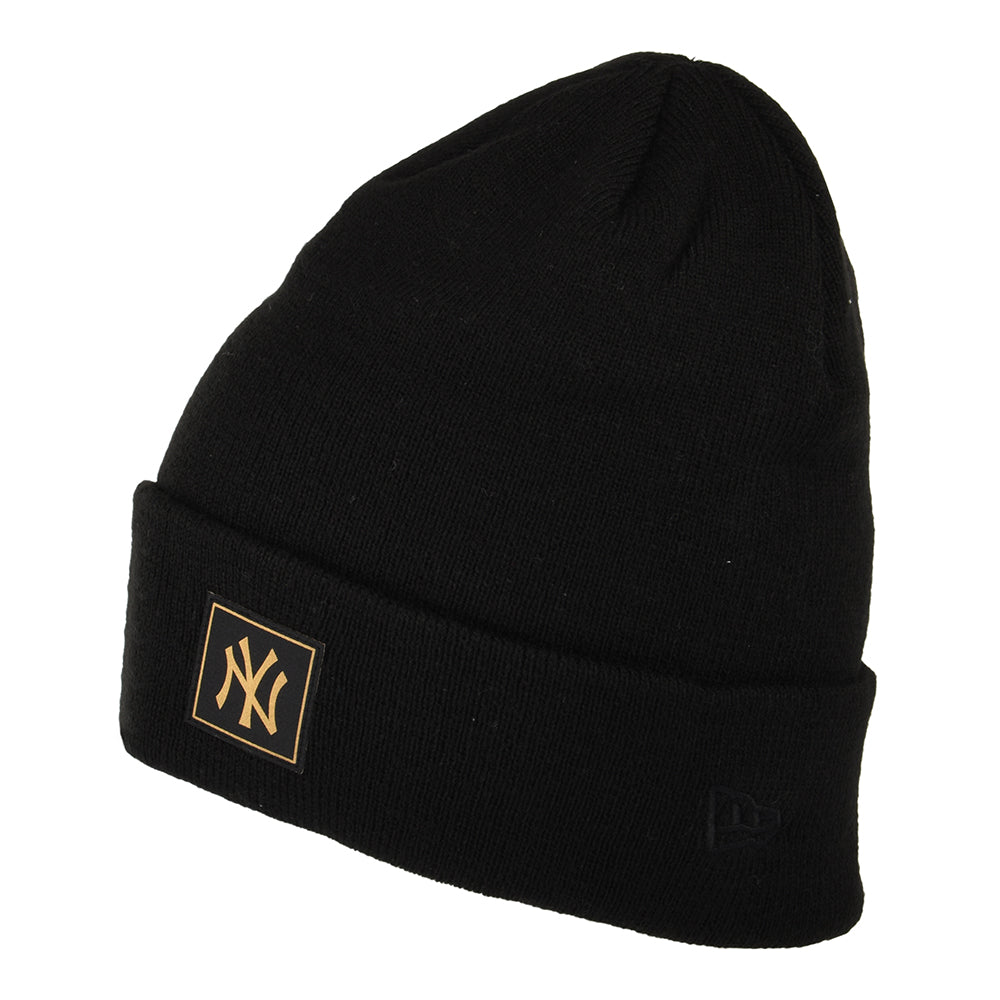 Gorro Beanie MLB Metallic Badge Knit New York Yankees de New Era - Negro-Dorado